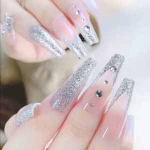 Fake nails
